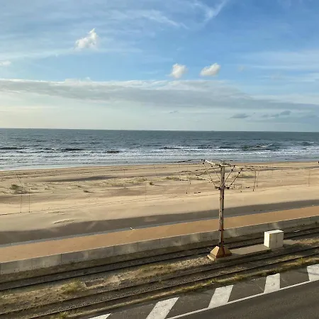Apartment Hoekstudio Met Zeezicht & Hotelgevoel Ostend